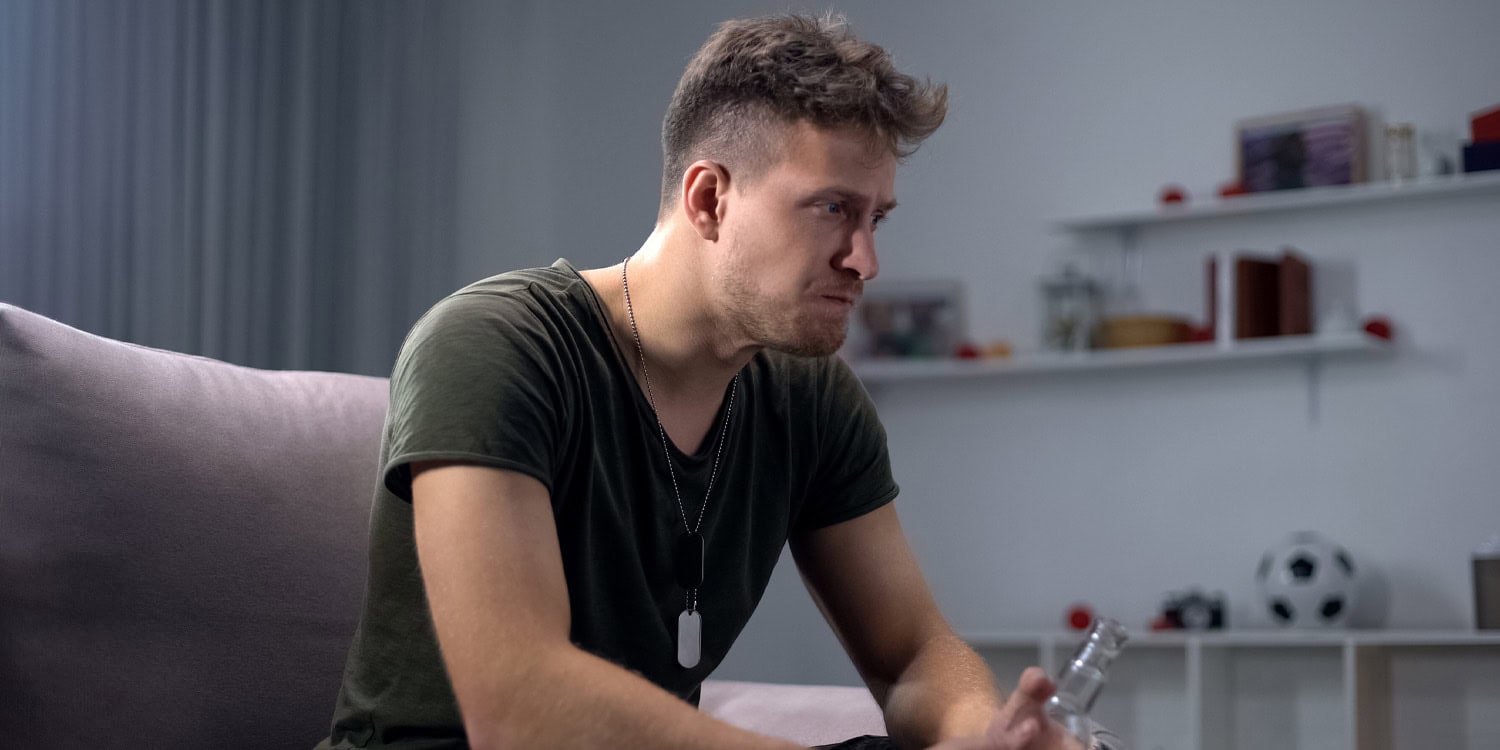 Żołnierze piją, bo nie mogą zasnąć. Badania pokazują prawdziwy powód