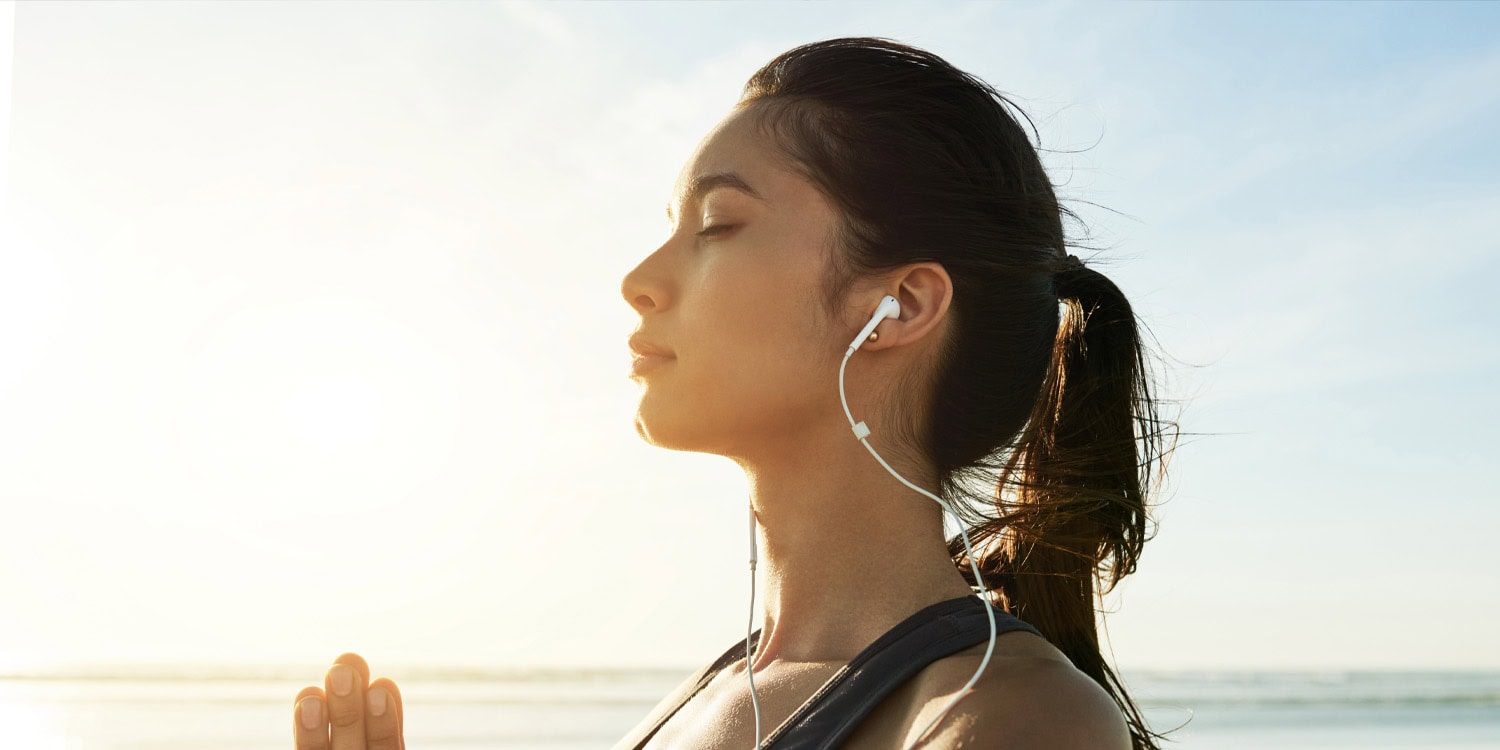 Urządzenie wzmacnia dźwięk Twoich rąk. Naukowcy sprawdzili, co to robi z umysłem