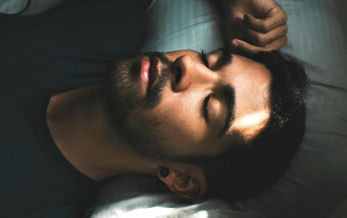 Kąpiel przed snem – jak się kąpać, żeby lepiej spać?